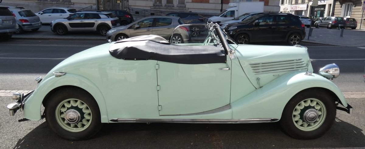 Renault Primaquatre — 17